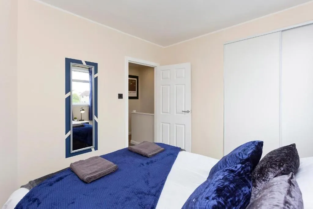 3-Bed Edinburgh Abode - Parking And Garden Reino Unido